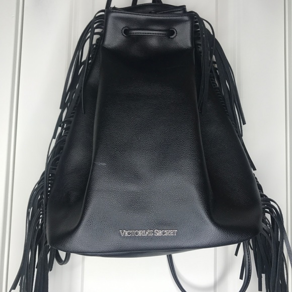 Black drawstring fringe backpack - Picture 2 of 5
